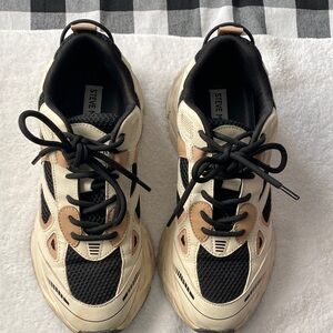 Steve Madden Cream and Black Sneakers